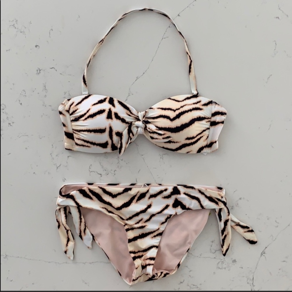Gianni Bini 2Piece Swimsuit NWT